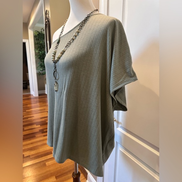 One-Shoulder Ribbed Top – Effortlessly Chic - Picture 2 of 6